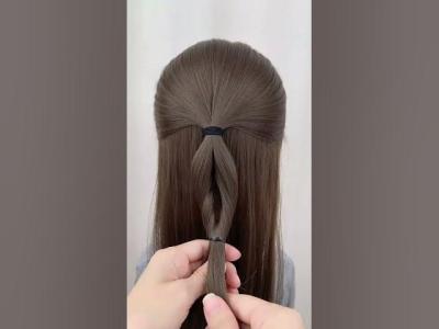 A super beautiful semitied bow hairstyle tutorial. This is how to do your New Year s