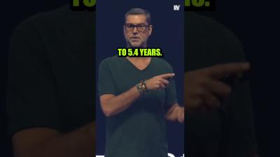 LOST FAITH IN THE CRYPTO CYCLE WATCH THIS  Raoul Pal at Solana Breakpoint  The Everything Code