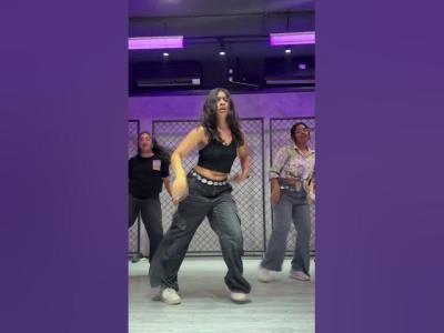 High Level Vibe Kalyani Kalyanii worksshop dance profesionaldancer dancerlife indian