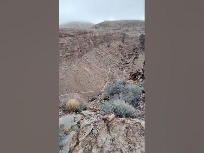 Hiking HeartStopping Views from the Cliff 