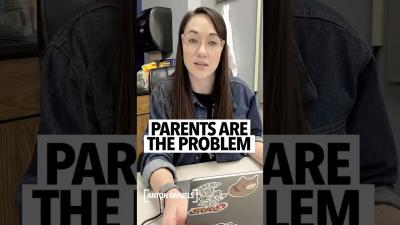 Teacher reads angry emails from parents of their failing kids says the mothers are the problem 