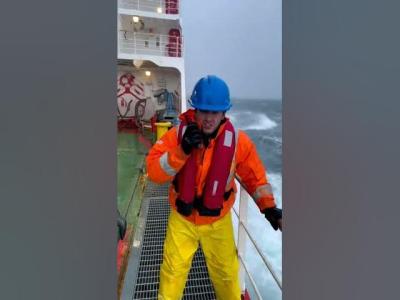 Can You Survive 1 Minute Here northsea roughseas