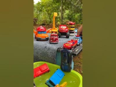 Tayo the little buspaw patrol Robocar PoliLighting McQueen thomas are happy on the road shorts