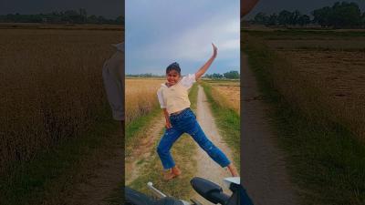 Cz its trending shorts dance bollywood song music officialaayushichauhan