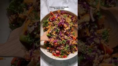 My FAVORITE 15 Min Salad vegansalad saladrecipe veganrecipes easyrecipe proteinpacked