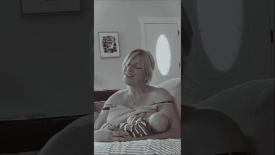 Mondays are for Mamas Melodies Singing my favorite lullabies to my little one. 