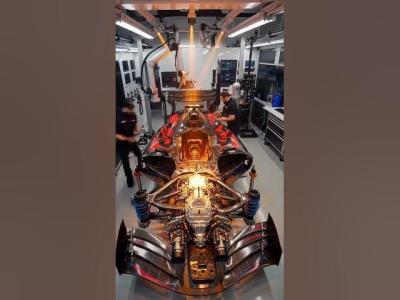 Ultra Realistic F1 Car Workshop Timelapse 4K  Satisfying Assembly timelapse ai