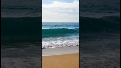 The sound of the waves instantly calms you down. . ocean beach summer