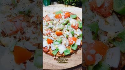 Paratha Pizza Recipe Quick and Easy Recipe pizza pizzalover pizzarecipe viralvideo viralshort